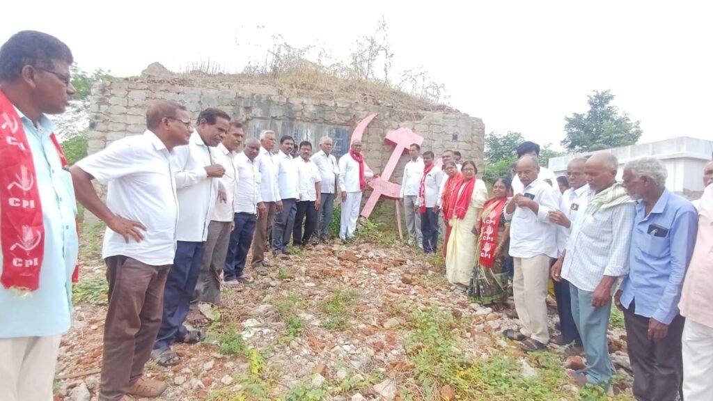 అమర వీరుల స్థూపం భూములను కాపాడాలి: సీపీఐ సీనియర్ నేత చాడ వెంకట్ రెడ్డి 