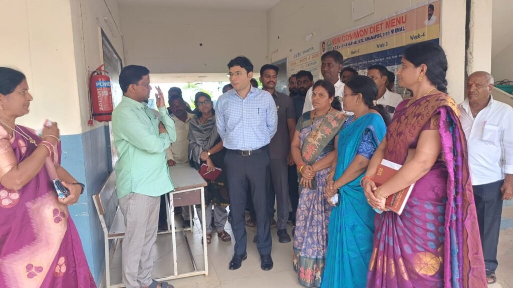 ఖానాపూర్‌లో కలెక్టర్ ఆకస్మిక తనిఖీ