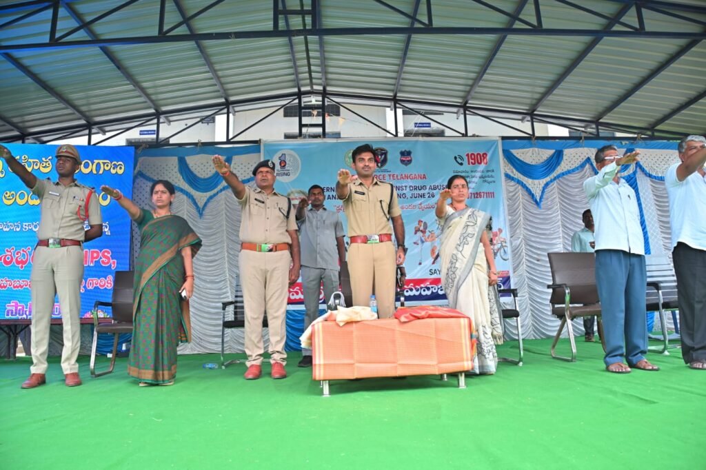 యువత మాదకద్రవ్యాలకు దూరంగా ఉండాలి