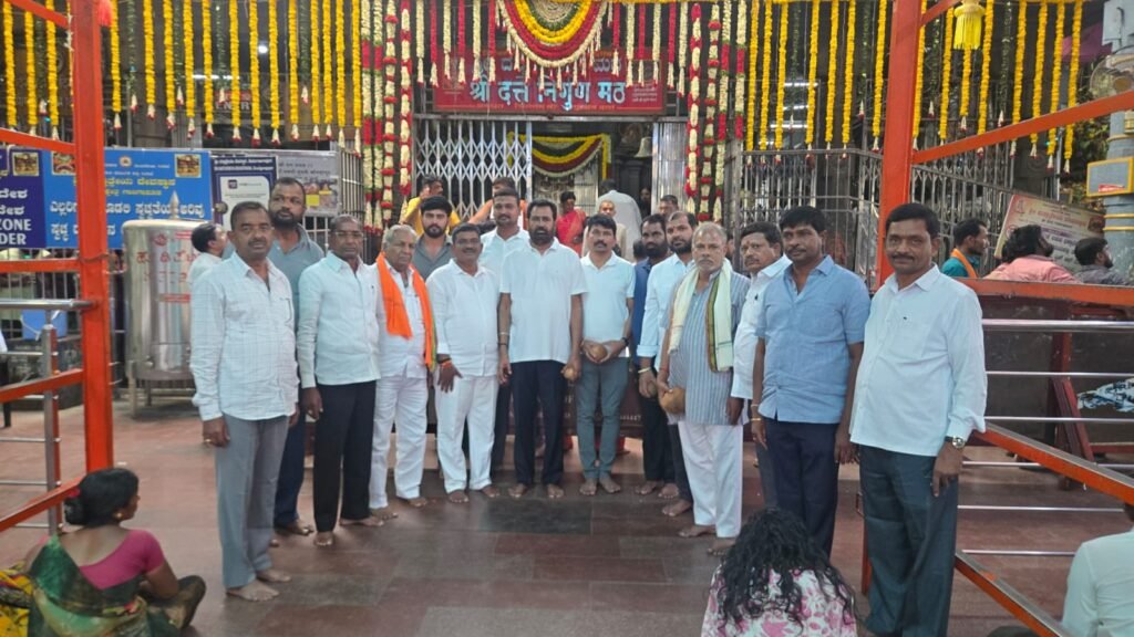 సకాలంలో వర్షాలు కురిసి రైతులు సుభిక్షంగా ఉండాలి-మాజీ ఎమ్మెల్యే చౌలపల్లి ప్రతాప్ రెడ్డి