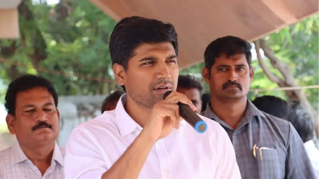 ఆక్వా, పొగాకు రైతు సమస్యలను కేంద్రం దృష్టికి తీసుకెళ్లి పరిష్కరిస్తాం: ఎంపీ లావు శ్రీకృష్ణదేవరాయలు