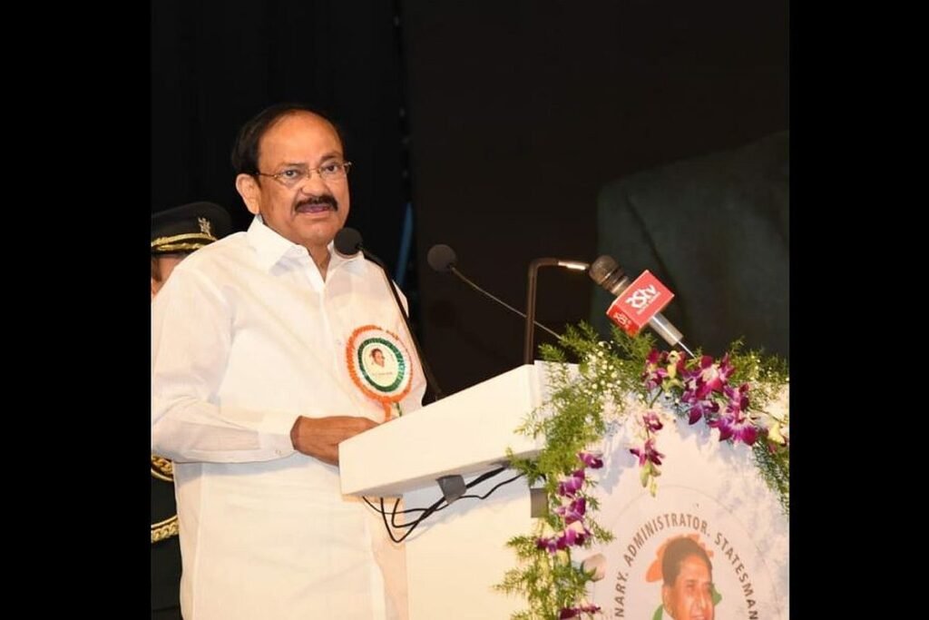 హిందుత్వం మతం కాదు.. భారతీయ జీవన విధానం