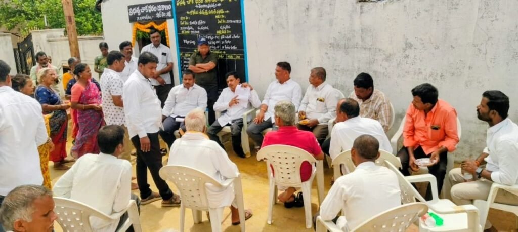 ఎస్‌ఐఆర్ విధానాన్ని పరిశీలించిన మర్రిగూడ తహసిల్దార్