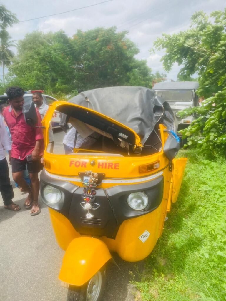 ఆకుతోటపల్లిగేట్ వద్ద ఘోర రోడ్డు ప్రమాదం – ట్రాన్స్‌జెండర్ దుర్మరణం