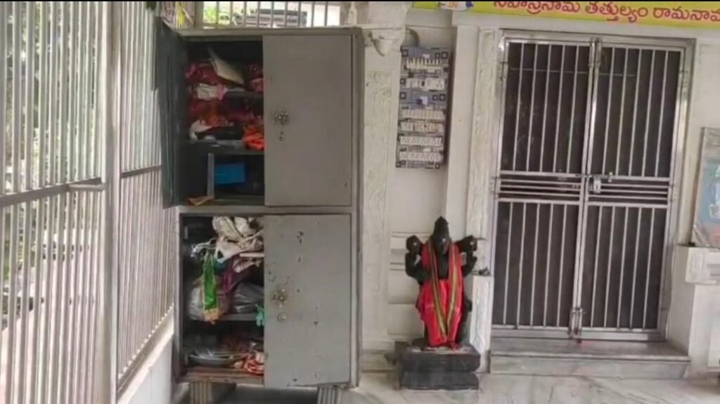పోలీసులకు సవాల్ విసురుతున్న చోరులు