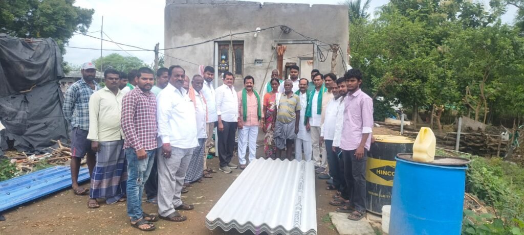 నిరుపేదలకు మున్నూరు కాపు సంఘం అండగా