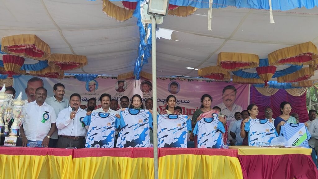 హుజురాబాద్‌లో జిల్లాస్థాయి కబడ్డీ టోర్నమెంట్