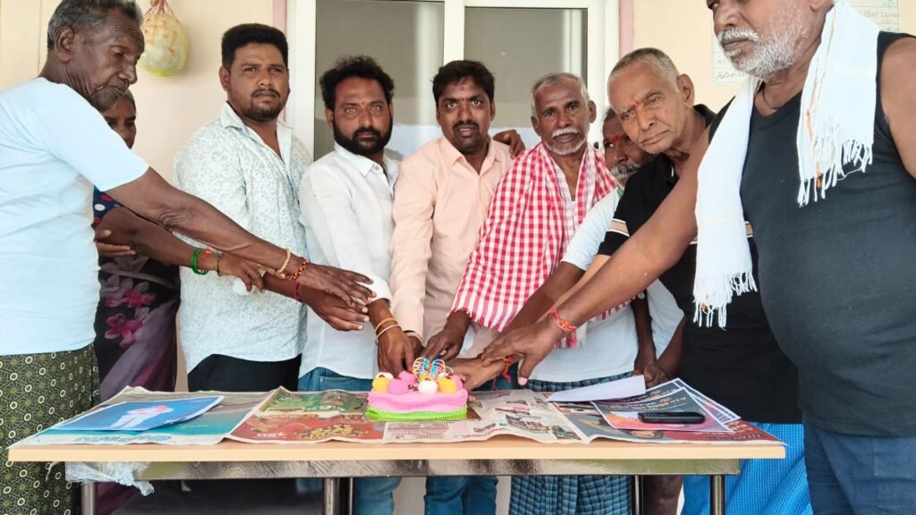 ఘనంగా చిరుమిల్ల రాకేష్ జన్మదిన వేడుకలు