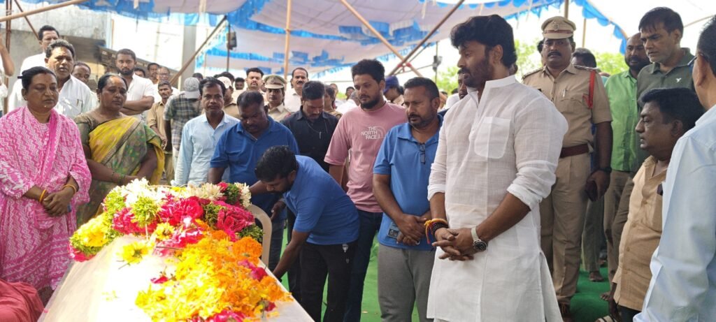 ఉమా రాణికి నివాళులర్పించిన ఎమ్మెల్యే రాజ్ ఠాకూర్
