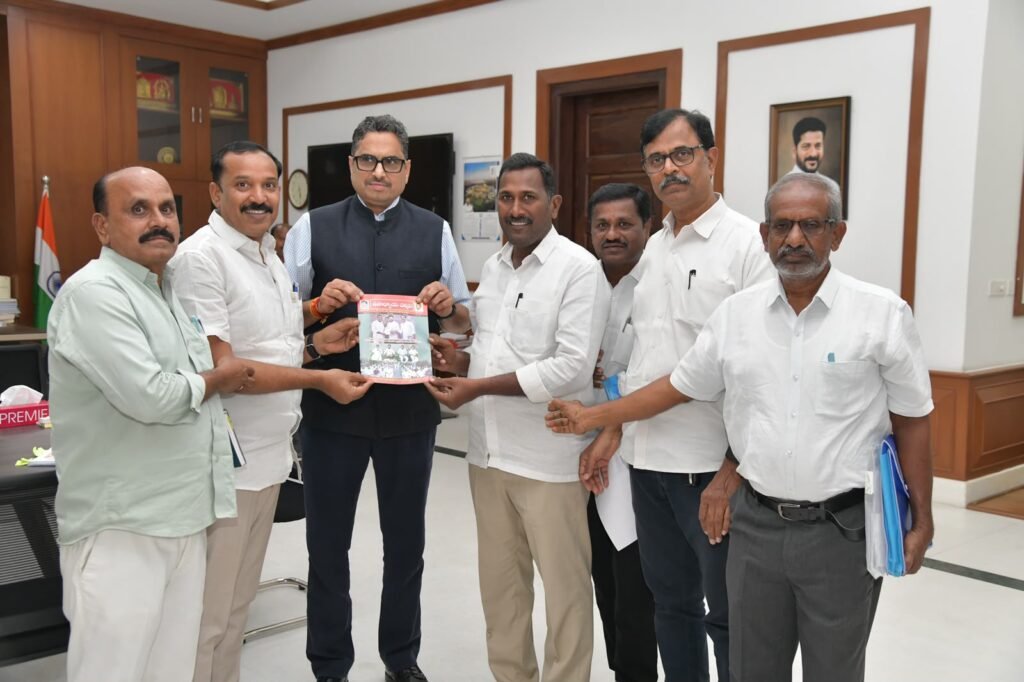 2003 డీఎస్సీ ఉపాధ్యాయులకు పాత పెన్షన్ వర్తింపజేయాలి – టీపీటీఎఫ్