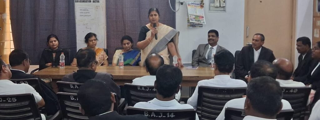 ప్రత్యేక లోక్ అదాలత్‌లో కేసులు పరిష్కరించుకోండి – జిల్లా జడ్జి రత్న పద్మావతి