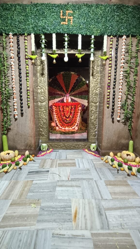 ఆషాఢ తొలి మంగళవారం – శాఖంబారి దేవిగా వాసవి మాత దర్శనం