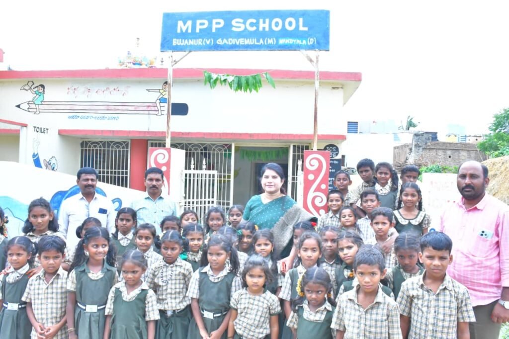 గడివేములలో కలెక్టర్ ఆకస్మిక పర్యటన