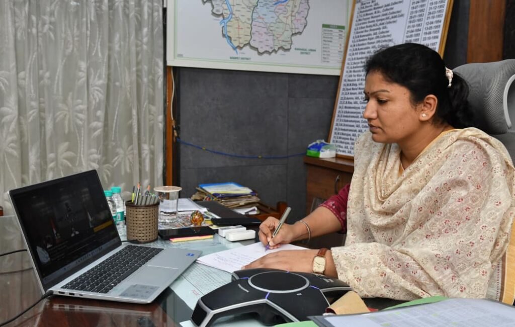 వర్షాల నేపథ్యంలో కలెక్టర్ కీలక ఆదేశాలు