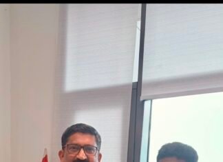న్యూఢిల్లీలో సీనియర్ ఐఏఎస్ అధికారి పరికిపండ్ల నరహరిని కలిసిన బేతి అశోక్ బాబు