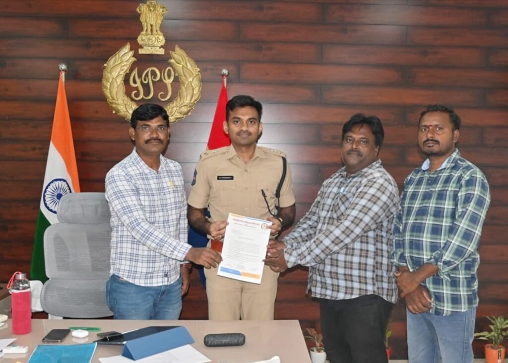 జర్నలిస్టుల రక్షణ కమిటీ పునరుద్ధరణకు చర్యలు – జిల్లా ఎస్పీ డా. శబరిష్