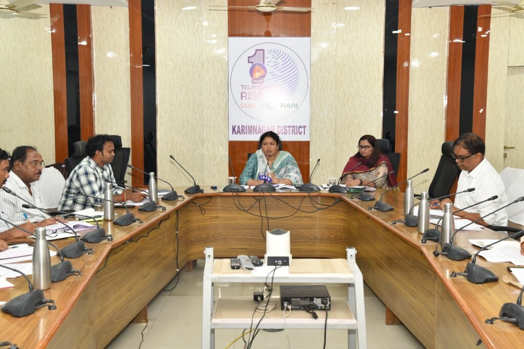 పంచాయతీ భవనాల నిర్మాణాలు వెంటనే ప్రారంభించాలి – కలెక్టర్ చిత్రా మిశ్రా