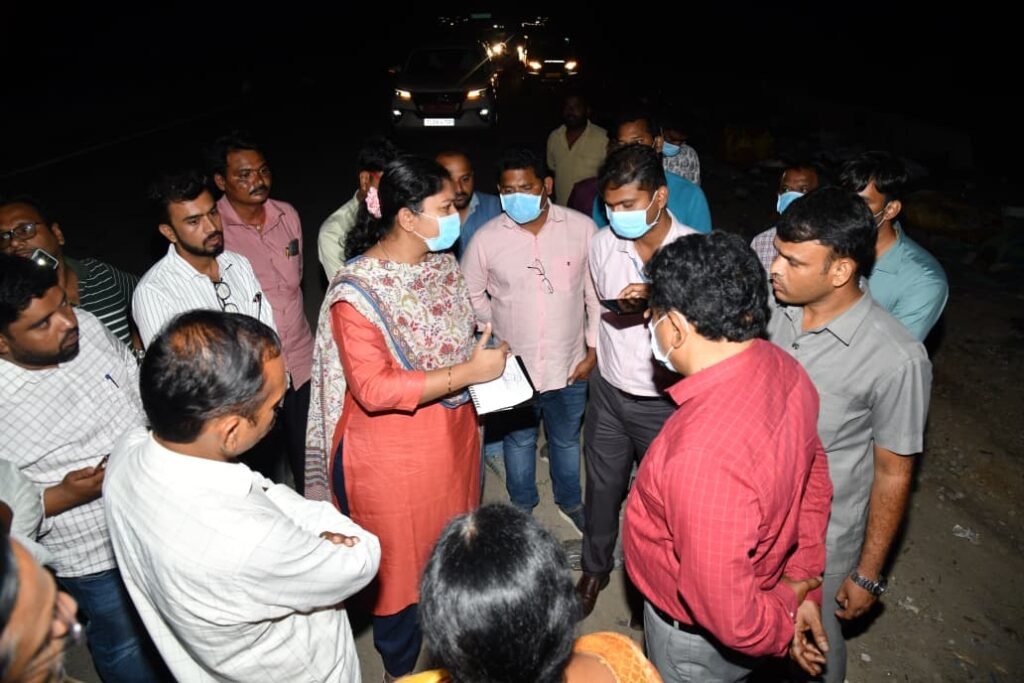 రహదారి పక్కన చెత్త వేస్తే చర్యలు