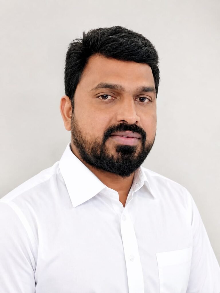 పావులెవరు? పాలకులెవరు?