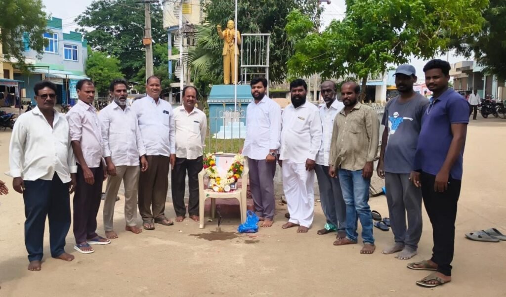 రాజీవ్ గాంధీ ఆశయాలే స్ఫూర్తి- ఏఎంసీ వైస్ చెర్మన్ సాదుల పవన్ కుమార్