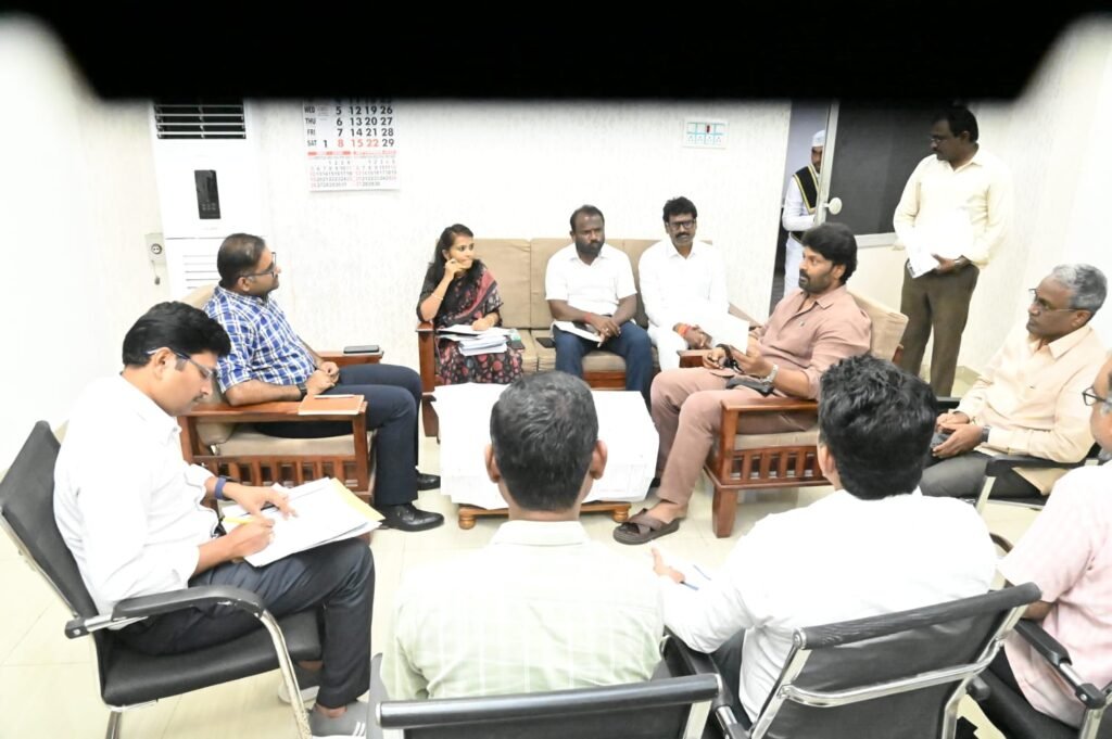 రామగుండం అభివృద్ధిపై ఎమ్మెల్యే సమీక్ష