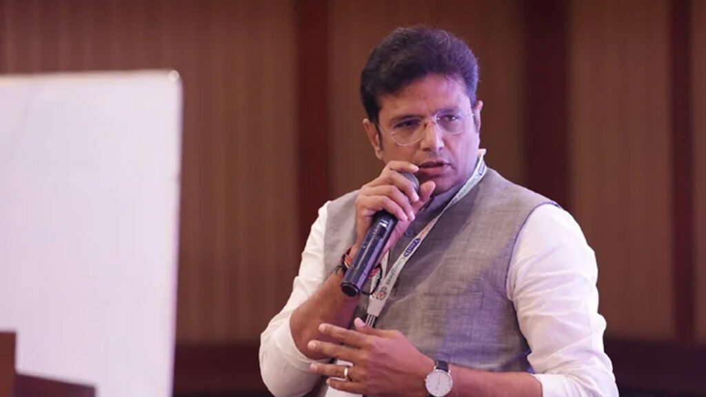 ప్రభుత్వ కార్యాలయాలకు టీ-ఫైబర్ తప్పనిసరి – మంత్రి శ్రీధర్ బాబు