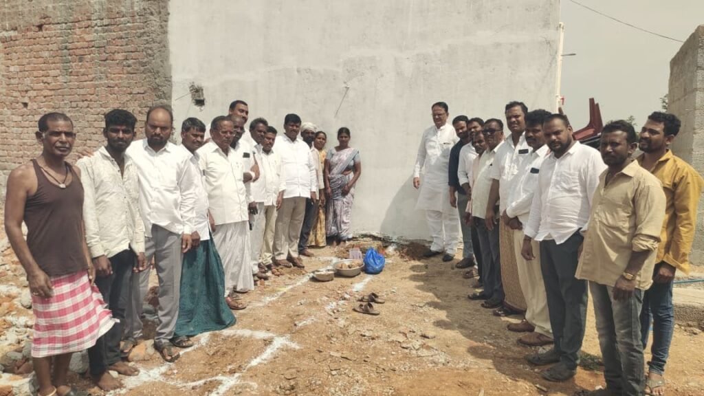 నిరుపేదలకు ఇందిరమ్మ ఇళ్లతో భరోసా