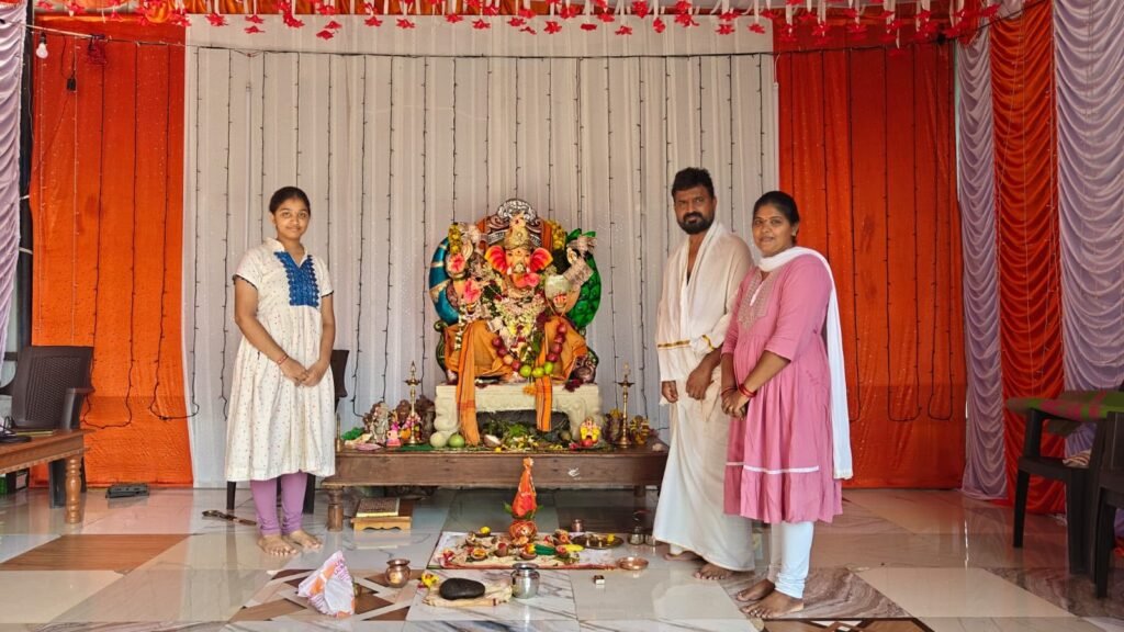 సతీసమేతంగా విఘ్నేశ్వరుడి పూజలో సమ్మిరెడ్డి