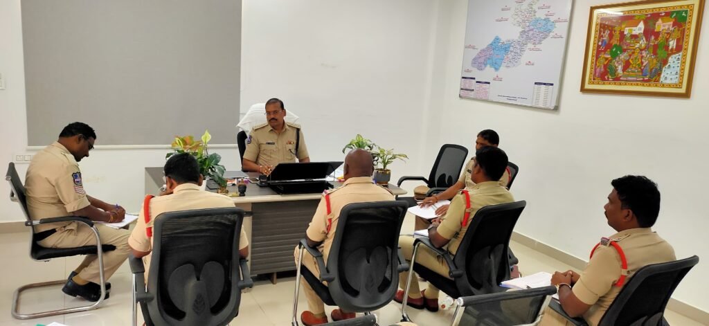 పెండింగ్ కేసుల పరిష్కారంపై దృష్టి