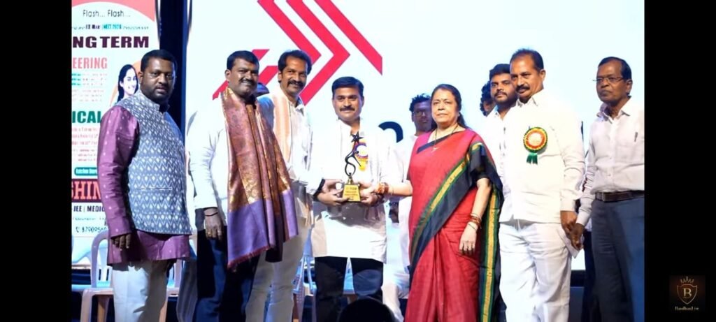 చింతకింది శ్రీనివాస్‌కు మణిరత్న అవార్డు