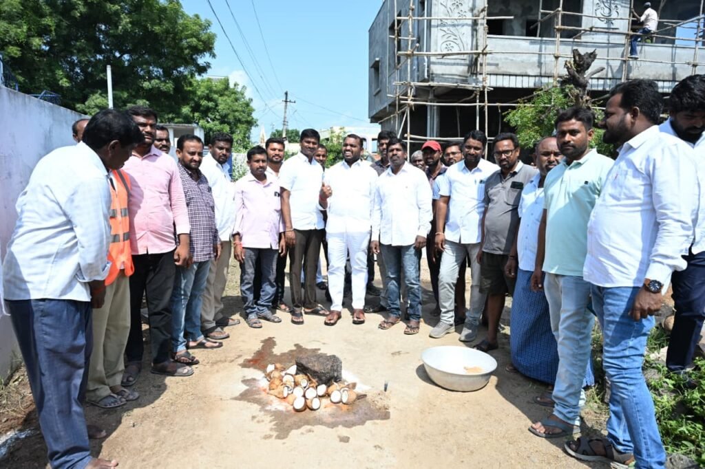 ఆరెపల్లిలో సీసీ రోడ్డు పనులకు శంకుస్థాపన