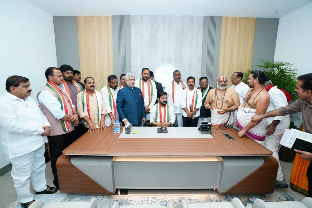 సెంట్రల్‌ హాల్‌ ప్రారంభోత్సవంలో ఎమ్మెల్యే రాజ్‌ ఠాకూర్‌
