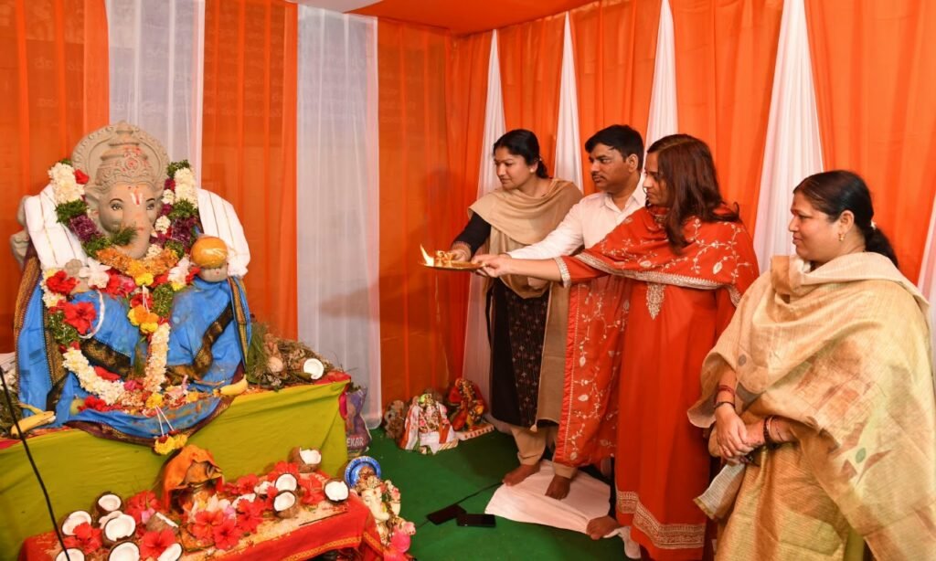 కలెక్టరేట్‌లో గణనాథుడికి ఘన పూజలు