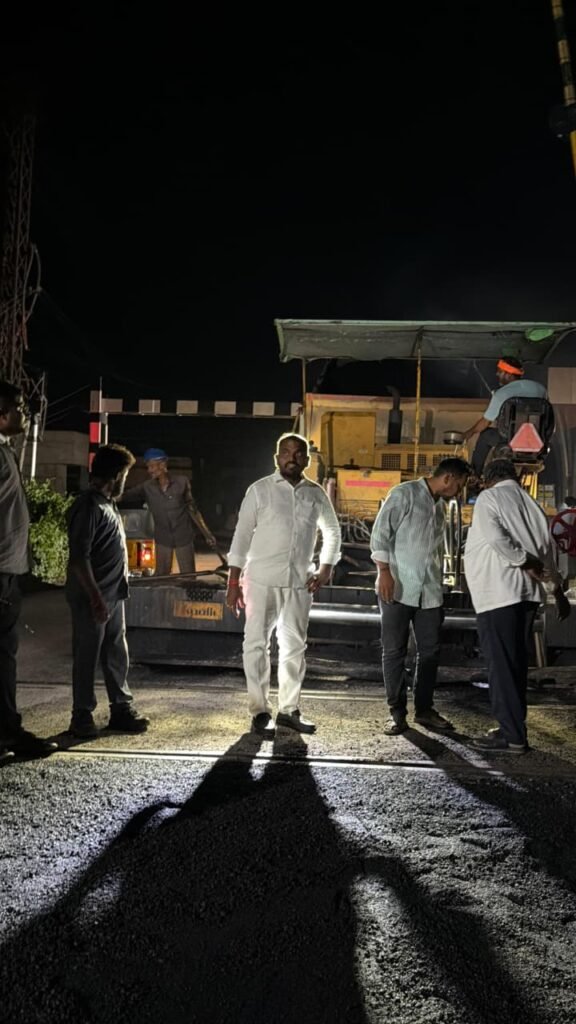 తీగలగుట్టపల్లి రైల్వే గేట్‌ వద్ద తారురోడ్డు పూర్తి