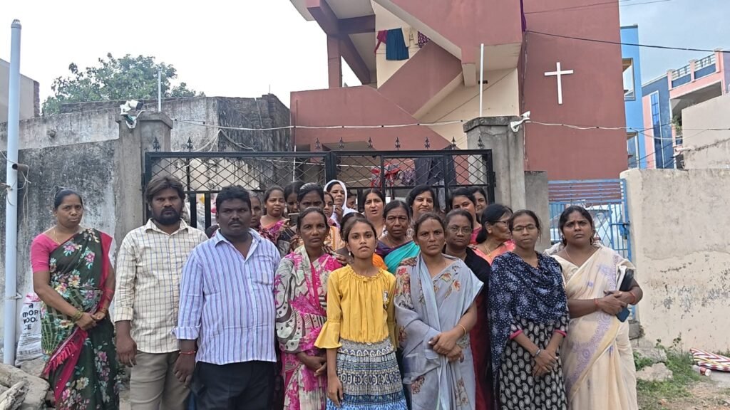 భర్త మృతి.. మూడు రోజులకే ఇంటి నుంచి గెంటివేత