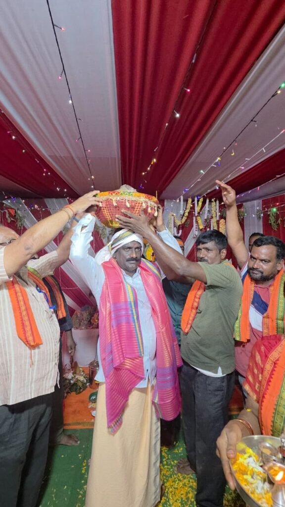 రూ.90,116కు వినాయకుడి లడ్డూ ప్రసాదం వేలం