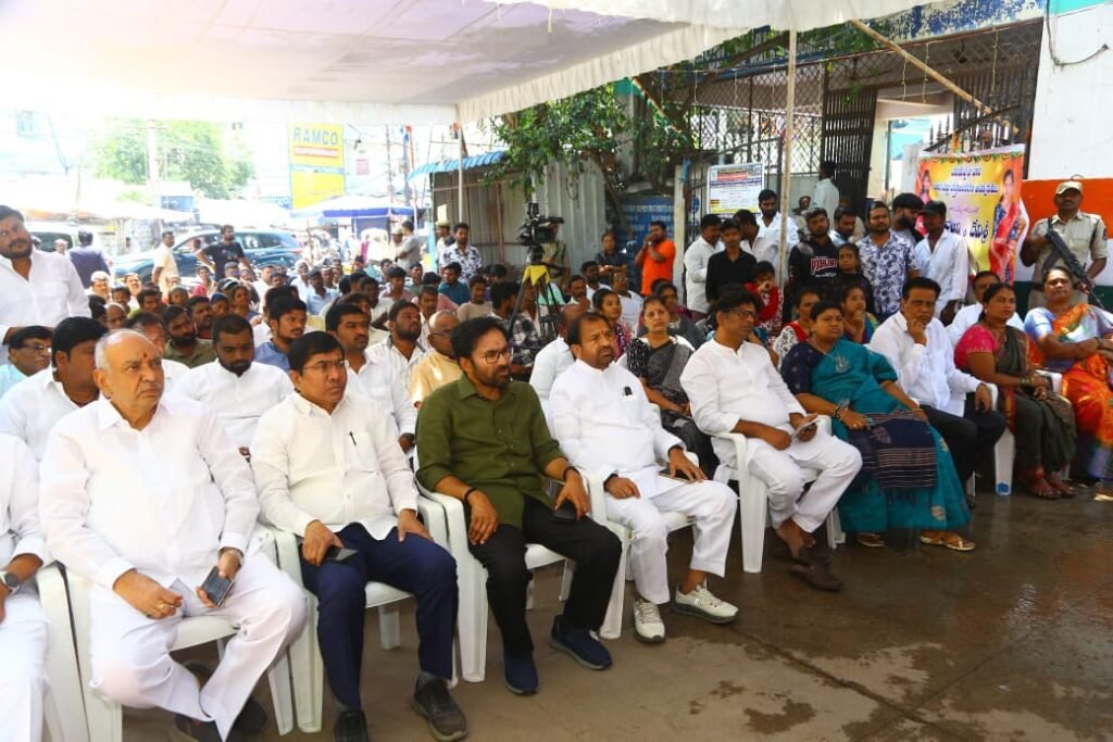 మన్‌ కీ బాత్‌ కార్యక్రమాన్ని వీక్షించిన చింతల
