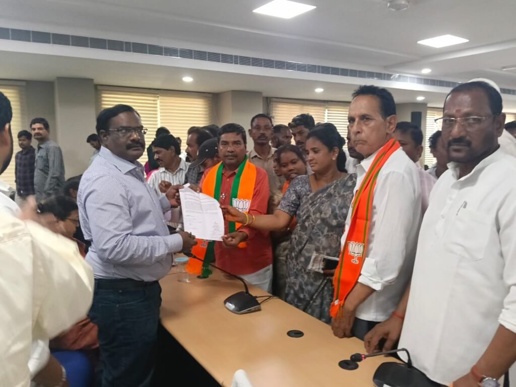 ప్రజలకు ఇచ్చిన హామీలను వెంటనే అమలు చేయాలి
