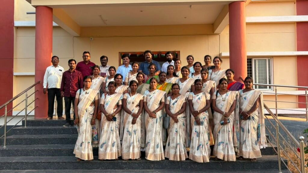 మహిళా సమాఖ్యకు నూతన పాలకవర్గం ఎన్నిక