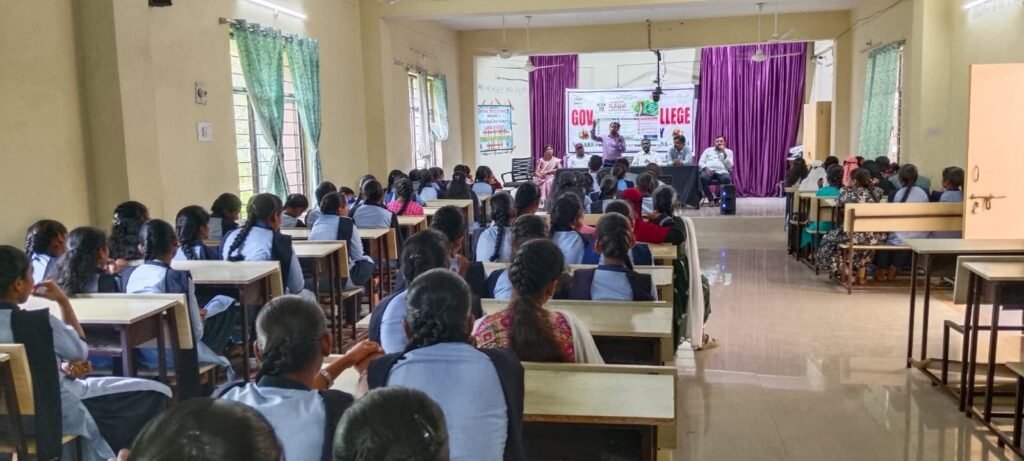 పాముకాటుపై అవగాహన సదస్సు