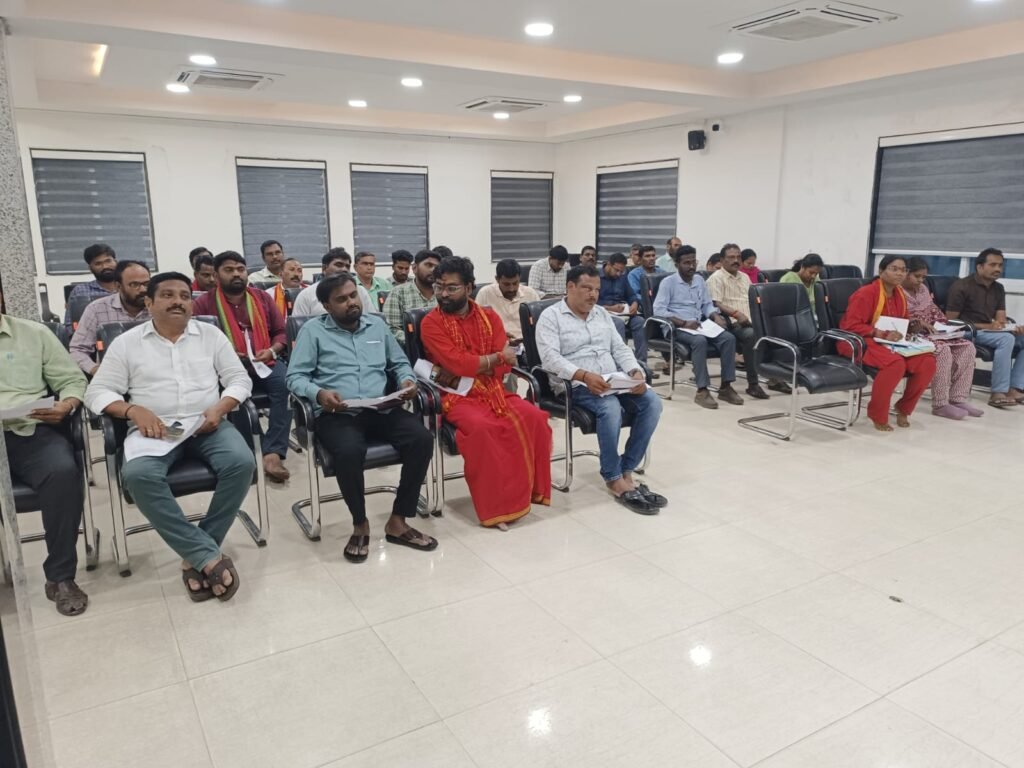 కరీంనగర్‌ నగరపాలక సంస్థలో ఈ-ఆఫీస్‌పై ఆన్‌లైన్‌ శిక్షణ