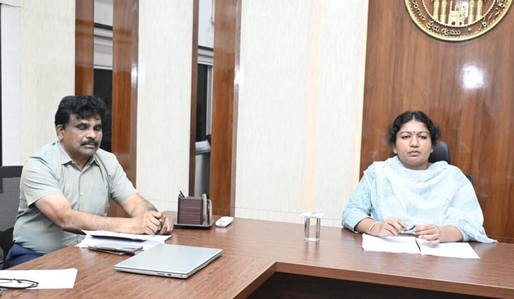 భూముల రీ సర్వేను వేగవంతం చేయాలి