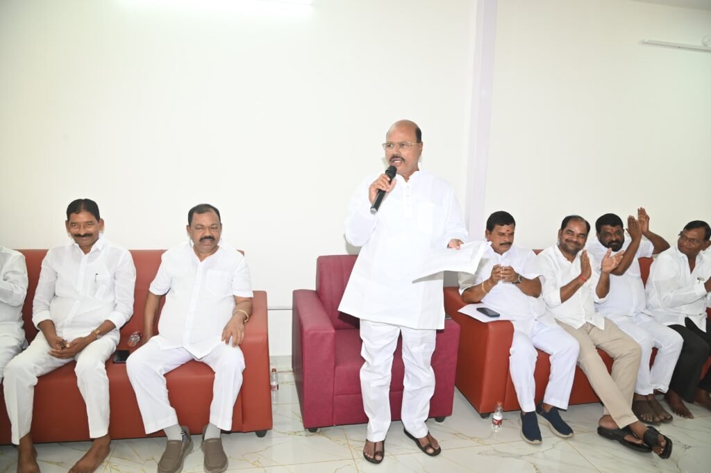 పట్టభద్రుల ఎమ్మెల్సీ ఎన్నికల్లో బీఆర్ఎస్ గెలుపే లక్ష్యంగా పనిచేయాలి