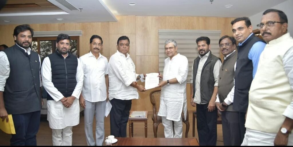 మహబూబాబాద్‌ రైల్వే అభివృద్ధికి ప్రత్యేక చర్యలు చేపట్టాలి